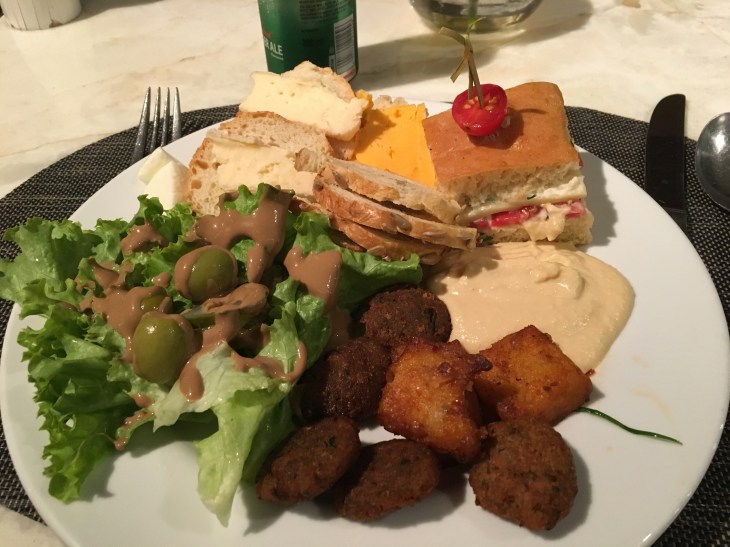 appetizers-at-jw-lounge-delhi